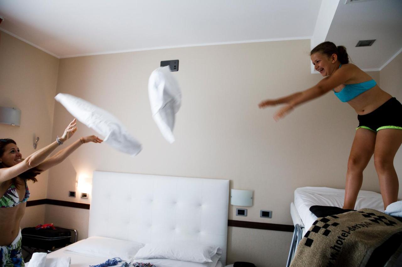 Hotel Derby Rimini Eksteriør bilde