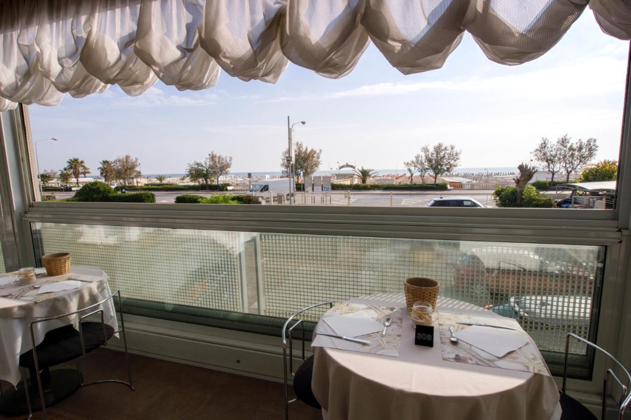 Hotel Derby Rimini Eksteriør bilde