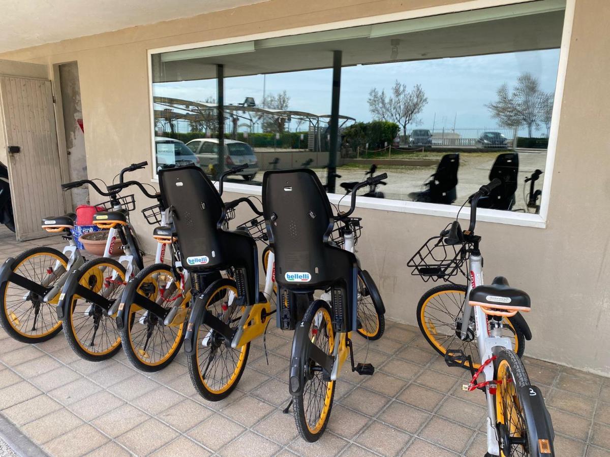 Hotel Derby Rimini Eksteriør bilde